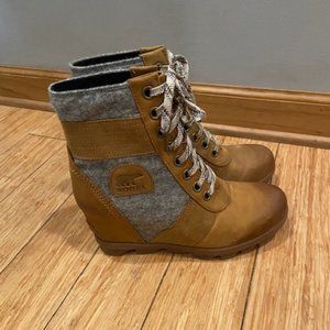 Sorel Lexie Wedge Boots- Size 8.5